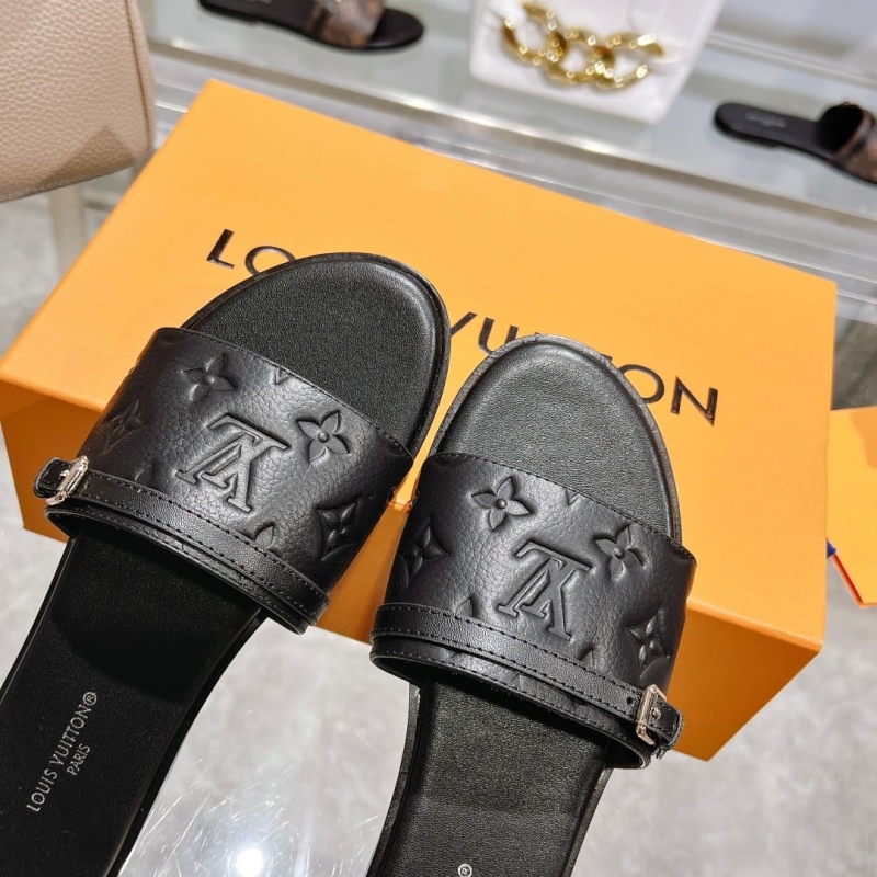 Louis Vuitton Slippers